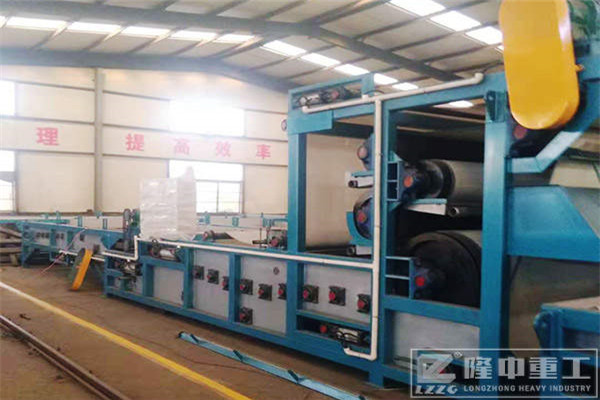 有了環(huán)保型節(jié)能帶式污泥壓濾機設(shè)備成套設(shè)備，還愁錢來的慢嗎？