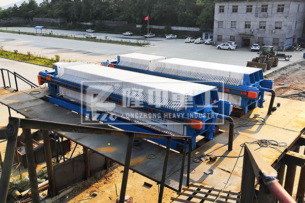 污泥板框壓濾機(jī)新舊對比