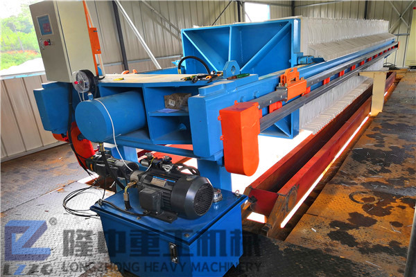 新型廂式壓濾機(jī)設(shè)備和普通壓濾機(jī)差距這么大，砂廠有必要了解一下